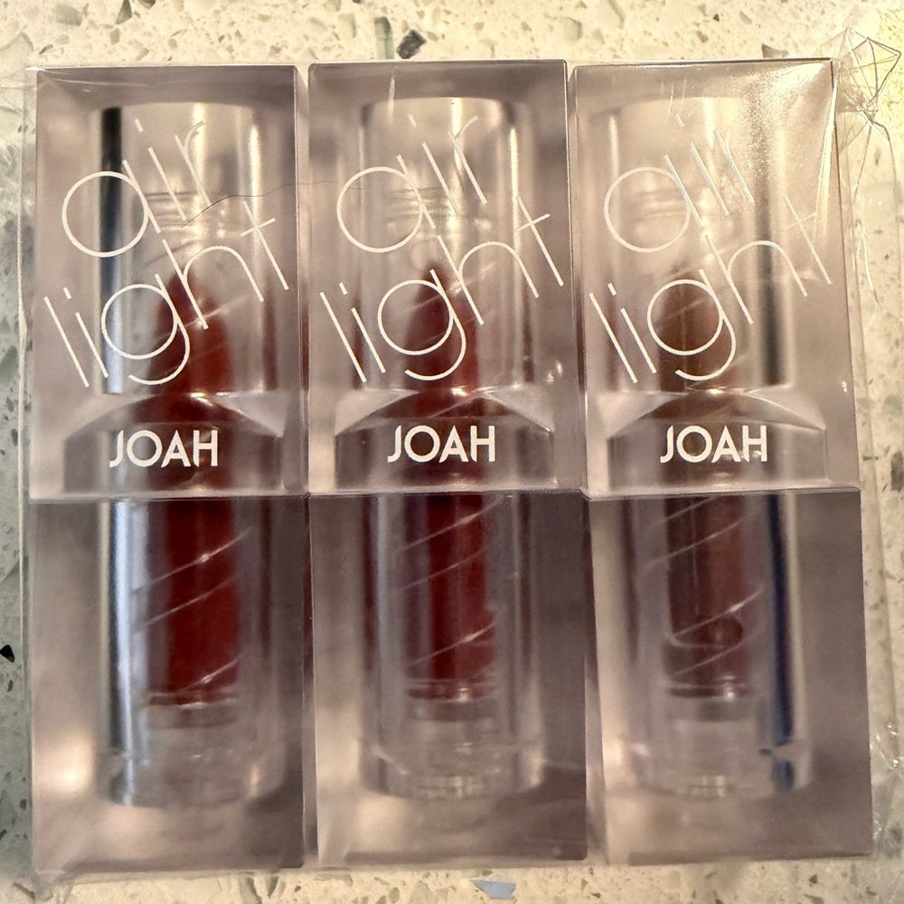 J.O.A.H Air Light Lipstick Trio